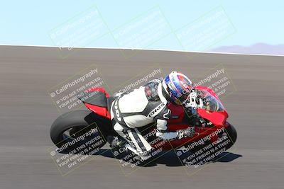 media/Oct-09-2022-SoCal Trackdays (Sun) [[95640aeeb6]]/Bowl (1015am)/